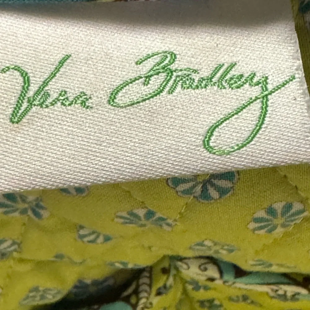 Vera Bradley Peacock Design Quilted Backpack. EUC